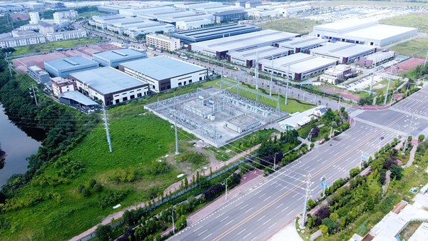 無人機自主巡檢變電站。國網重慶市電力公司供圖