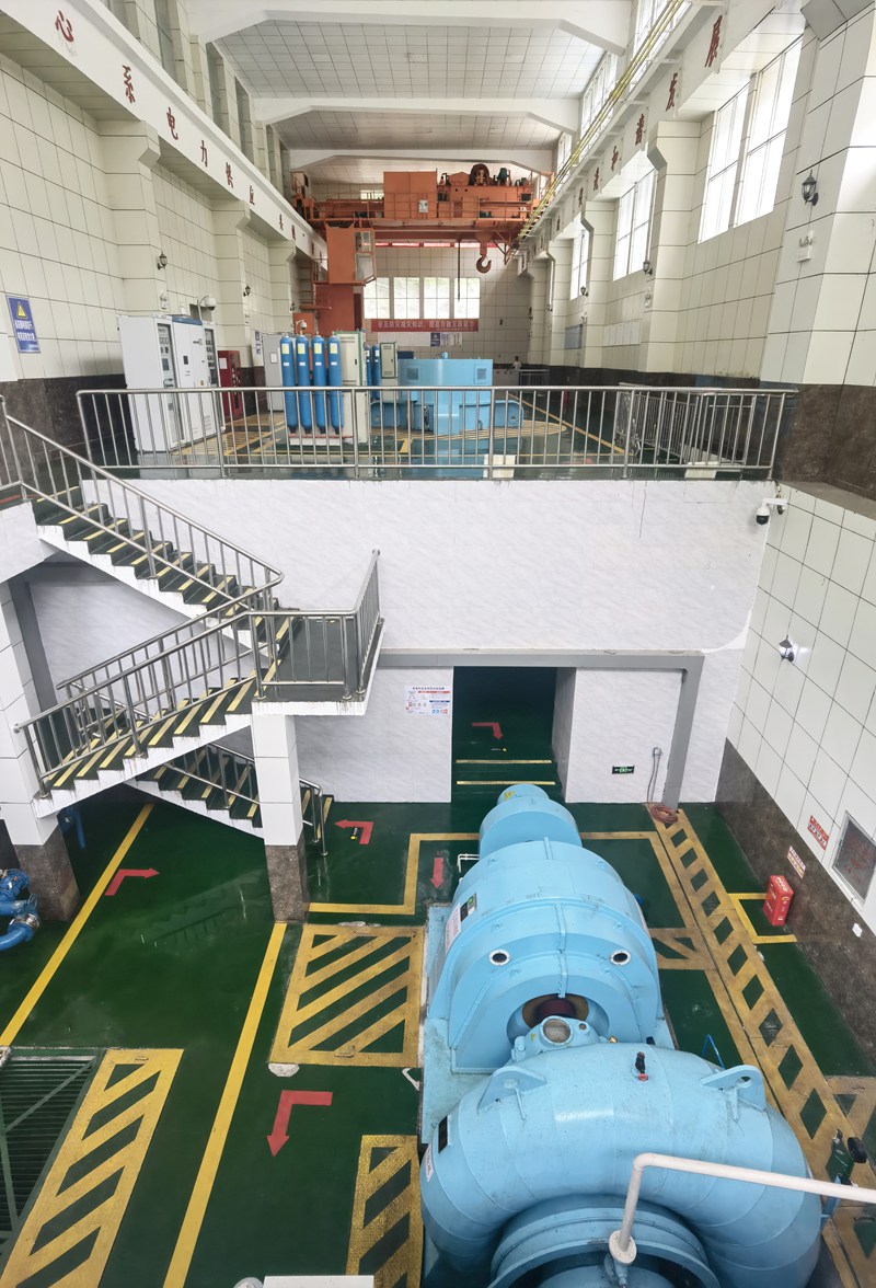位于施秉縣的觀音巖水電站生態流量機組運行中。潘希來 攝 (2)